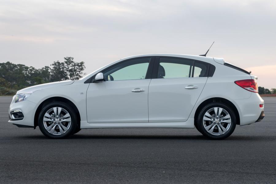  Chevrolet Cruze Sport6 2014 года  (фото 4 из 14)